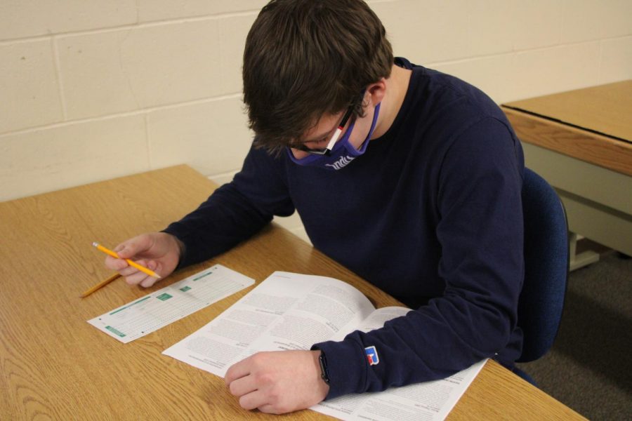TESTING THE WATERS: Junior Sam Peeples prepares to take the SAT
scheduled for May of 2021. Students can find more information on
registration dates on the College Board website.