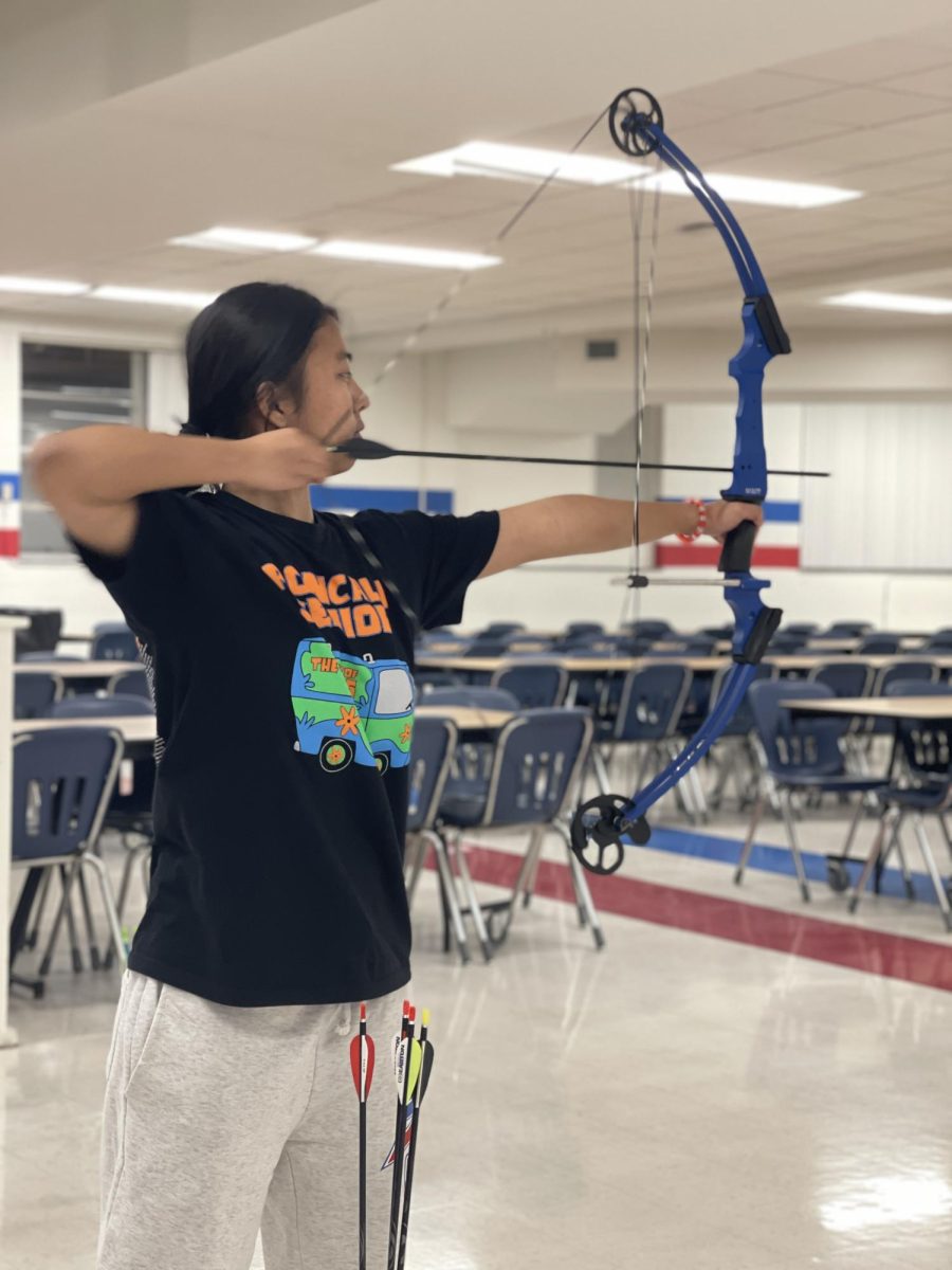 Zen Cing locked in for the bullseye during practice. 
